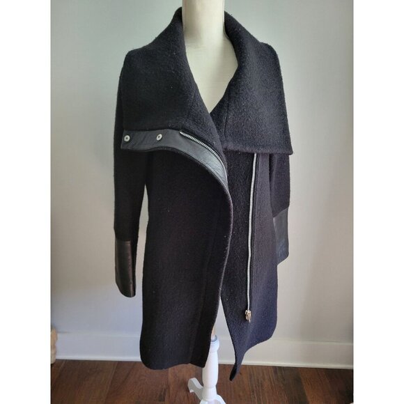 $398 CLUB MONACO Women’s Halli Coat 100% Italian Wool Lamb Leather Cuffs Medium - Picture 2 of 7